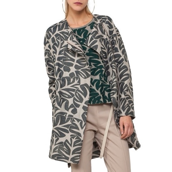 Akris Punto Tropical Leaf Jacquard Hidden Zip Coat - Picture 2 of 11